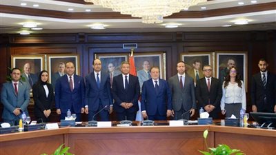 البنك المركزي والأعلى لتنظيم الإعلام يوقعان بروتوكول تعاون لتعزيز تنظيم المحتوى الرقمي المصرفي