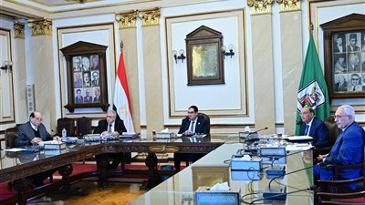 جامعة القاهرة: انتهاء أعمال لجنة ترشيح عميد كلية الحقوق ورفع التوصيات تمهيدًا لاستكمال الإجراءات النهائية