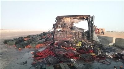 عودة الحركة المرورية لطبيعتها بعد السيطرة على حريق شاحنة بالطريق الساحلي بمطروح