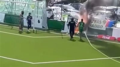 لاعب يتحول إلى رجل إطفاء.. واقعة بطلها نجم برايتون السابق في ملاعب سويسرا| صور