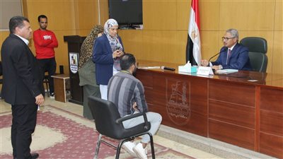 محافظ بني سويف يتدخل لحسم شكاوى المواطنين.. ويوجه بحلول فورية لملفات الكهرباء والمياه والغاز والتضامن