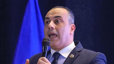 مليون جنيه على كل قادر.. نائب يطرح مبادرة لسداد ديون مصر: أنا أول المتبرعين عند إقرارها
