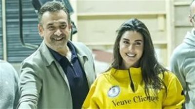 حولولي 950 جنيها.. مجهول ينتحل صفة مسؤول بنقابة المهن التمثيلية للنصب على الشباب بدعوى المشاركة بفيلم ياسمين صبري وكريم عبد العزيز | خاص