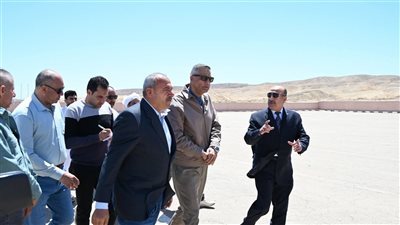 محافظ جنوب سيناء يتفقد موقع اصطفاف 