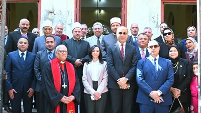 محافظ البحيرة تهنئ الطائفة الإنجيلية بدمنهور بعيد القيامة المجيد