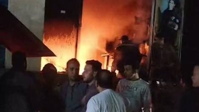 اندلاع حريق داخل معرض مراتب بالمنوفية.. والحماية المدنية تحاول السيطرة