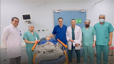 بعد معاناة 15 عامًا.. فريق طبي ينجح في علاج اعوجاج رقبة فتاة بمجمع السويس الطبي