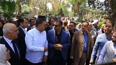 محافظ القليوبية يشارك المواطنين احتفالات شم النسيم بحدائق القناطر الخيرية