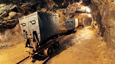 بشرة خير.. طرح مناطق تعدينية جديدة أمام الشركات العالمية للتنقيب عن الذهب والمعادن خلال العام الجاري| خاص