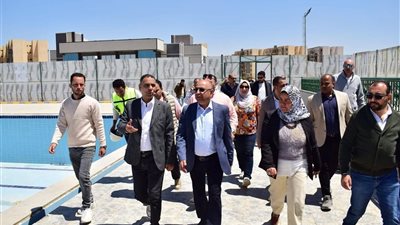وزيرة الإسكان تتابع الموقف التنفيذي لعدد من المشروعات الخدمية بمدن أكتوبر