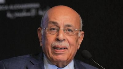 جامعة القاهرة تطلق اسم الراحل مفيد شهاب على القاعة الرئيسية بمركز المؤتمرات