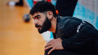 بعد خروجه مصابًا.. سلامة الرباط الصليبي لحارس يد الأهلي عبد الرحمن حميد