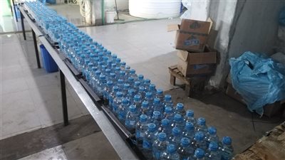 ضبط 6 آلاف زجاجة و15 طن مياه داخل مصنع غير مرخص بالغربية
