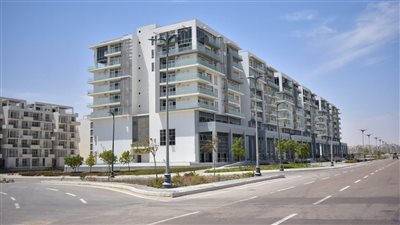 وزيرة الإسكان تتابع سير العمل بعددٍ من المشروعات الجاري تنفيذها بمدينة العلمين الجديدة ومارينا