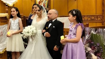 شارك في مسلسل ولاد الشمس.. الفنان مينا أبو الدهب يحتفل بزفافه
