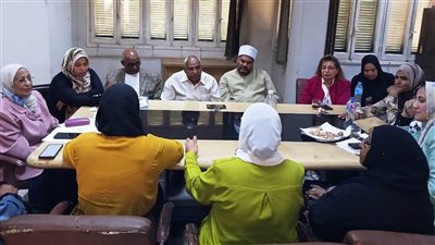 محافظ أسوان يتابع جهود فرع المجلس القومي للمرأة 