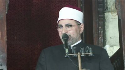 خطيب الجامع الأزهر: لا لتلفيق الصور المفبركة ومقاطع الفيديو غير الأخلاقية للنيل من كرامة الأبرياء