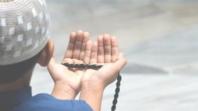 50 دعاء غروب شمس الجمعة ساعة الاستجابة لنفسي ولأهلي.. ردده بخشوع وتضرع