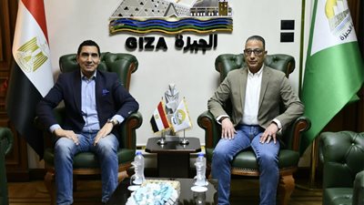 وزير الشباب والرياضة يلتقي محافظ الجيزة قبل بدء جولته التفقدية