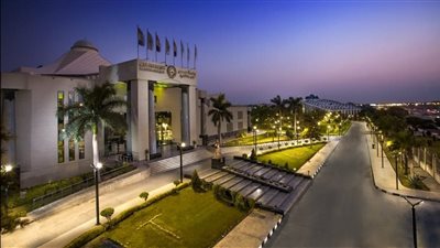 جامعة مصر للعلوم والتكنولوجيا.. مؤسسة تعليمية برؤية عالمية وتصنيفات متقدمة تصنع قادة المستقبل