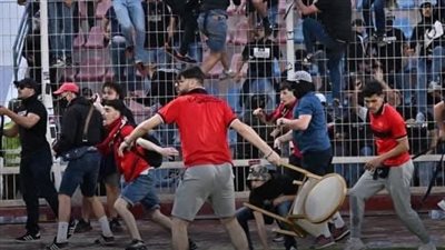 نُقل للمستشفى.. إصابة مصور بجروح خطيرة بمباراة أولمبيك آسفي واتحاد العاصمة إثر شغب جماهيري
