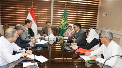 محافظ القليوبية يتابع تنفيذ مشروعات مياه الشرب والصرف الصحي.. ويوجه بتسريع الإنجاز لخدمة المواطنين