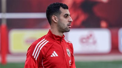 مدة غياب بلعمري عن مباريات الأهلي بعد إصابته بتمزق في العضلة الضامة