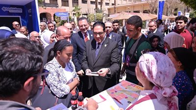 جامعة القاهرة: طب قصر العيني تحتضن فعاليات اليوم الثالث لملتقى التوظيف والتدريب وسط مشاركة واسعة من كبرى المؤسسات الطبية