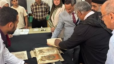 جامعة عين شمس: كلية الآثار سلمت مخطوط «قطاماروس» بعد ترميمه 
