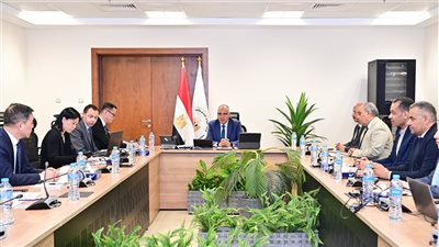 وزير الري: يمكن الاستفادة من التجارب الصينية في مجال التوأمة الرقمية لتطوير ترعة الإسماعيلية 