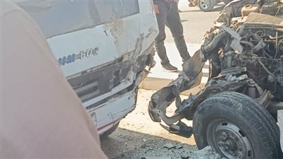 إصابة 4 أشخاص في انقلاب ميكروباص بطريق شبرا – بنها الحر