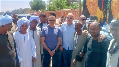 وزير الري ومحافظ أسوان يتفقدان محطة 1 بمشروع وادي النقرة لدعم صغار المزارعين