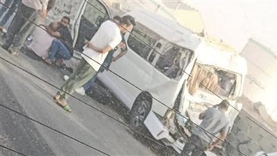 تصادم نقل وميكروباص على طريق السويس الأدبية وتعطل جزئي للحركة المرورية