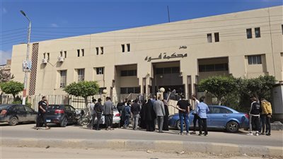 وصول أسرة لاعب الكاراتيه لجنايات فوة لحضور جلسة محاكمة المتهم بقتله في كفر الشيخ