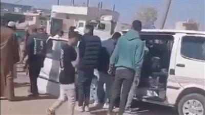 إصابة 6 أشخاص إثر انقلاب ميكروباص على طريق كفر داوود - السادات في المنوفية
