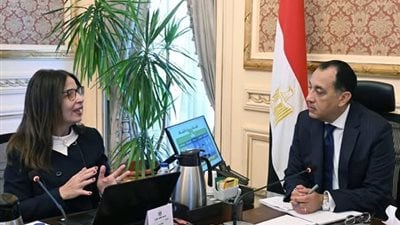 لقاء رئيس الوزراء ووزيرة الثقافة 