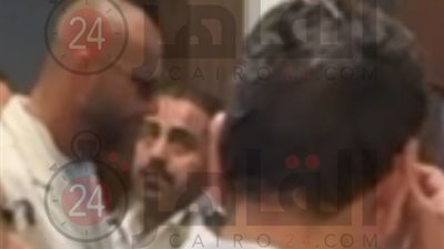 ميدو وأسرته يدعمون نجله خلال أولى جلسات محاكمته في قضية حيازة المخدرات| صور