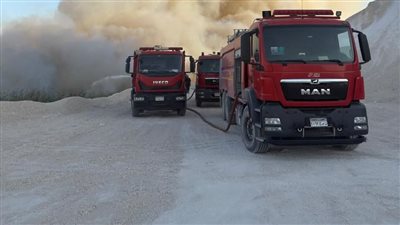 السيطرة على حريق بمنطقة مخلفات صرف صحي في جبل الطير بالمنيا دون إصابات
