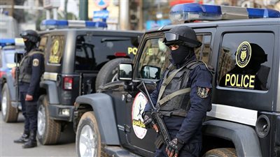 متهم في 24 قضية.. ضبط مسجل خطر بالأقصر بحوزته أسلحة ومخدرات