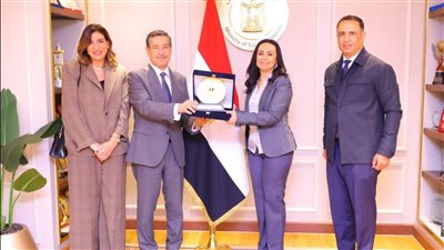 التضامن وبنك التعمير والإسكان يشهدان توزيع أجهزة تعويضية لطلاب الجامعات من ذوي الإعاقة 