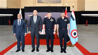 بالتعاون بين القوات المسلحة ووزارة الطيران.. القوات الجوية تسلم طائرتين للأكاديمية المصرية لعلوم الطيران بعد رفع كفاءتهما