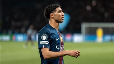 الفحوصات تكشف إصابة أشرف حكيمي في أوتار الركبة.. ويغيب عن إياب نصف نهائي الأبطال