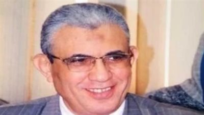 بعد تكريمه من السيسي في عيد العمال.. عادل عبد الفضيل: إحساس لا يوصف وفخر يمتد لأحفادي 