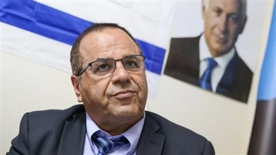 وزير إسرائيلي سابق يعلن توفير منح للطلاب الدروز السوريين في اليونان.. وباحثة إسرائيلية: كذاب