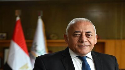 تجديد تعيين حسام الحجار رئيس قطاعات الدعم الإداري بالبنك الأهلي المصري لمدة عام │ خاص