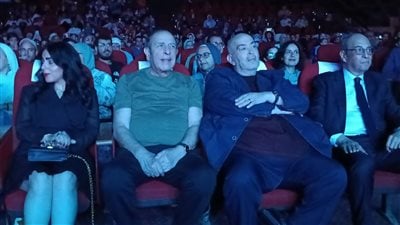 بحضور عماد أديب والشيوي.. نوستالجيا 80/90 وفرقة رضا وفرقة أنغام الشباب في احتفالية عيد العمال بمسرح البالون