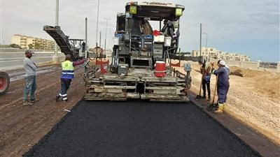الإسكان تضع اللمسات النهائية لإعادة الطريق الساحلي الدولي لأصله تمهيدًا للتشغيل الكامل