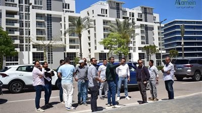 رئيس جهاز العلمين: سحب الأعمال من الشركات غير الملتزمة قبل موسم الصيف
