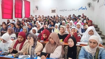 استمرار المراجعات النهائية للشهادة الإعدادية بأسوان برعاية وزير التعليم