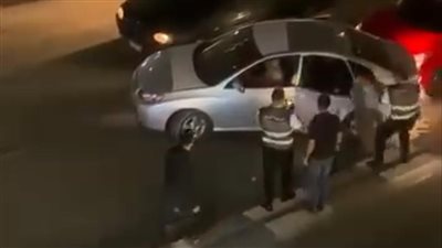 سائق ملاكي يحطم سيارات ويفر هاربًا في الإسماعيلية.. والقبض على مرافقه